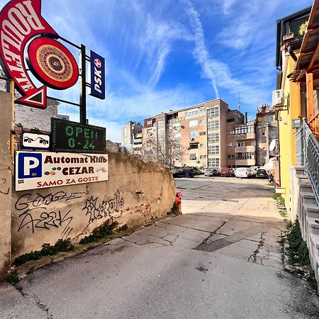 Arta Apartment City Center II - With Private Parking Pula Exteriör bild