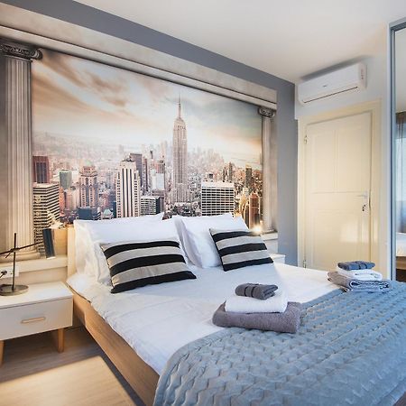Arta Apartment City Center II - With Private Parking Pula Exteriör bild